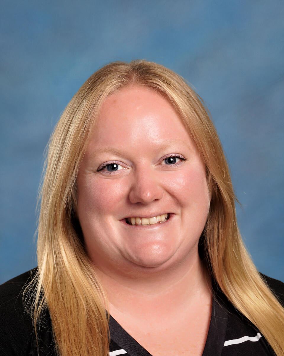 Alexis Pleasant - Student Advisor